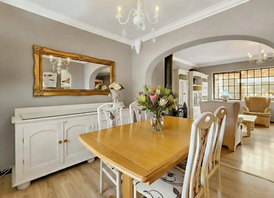 3 Bedroom Property for Sale in Waves Edge Western Cape